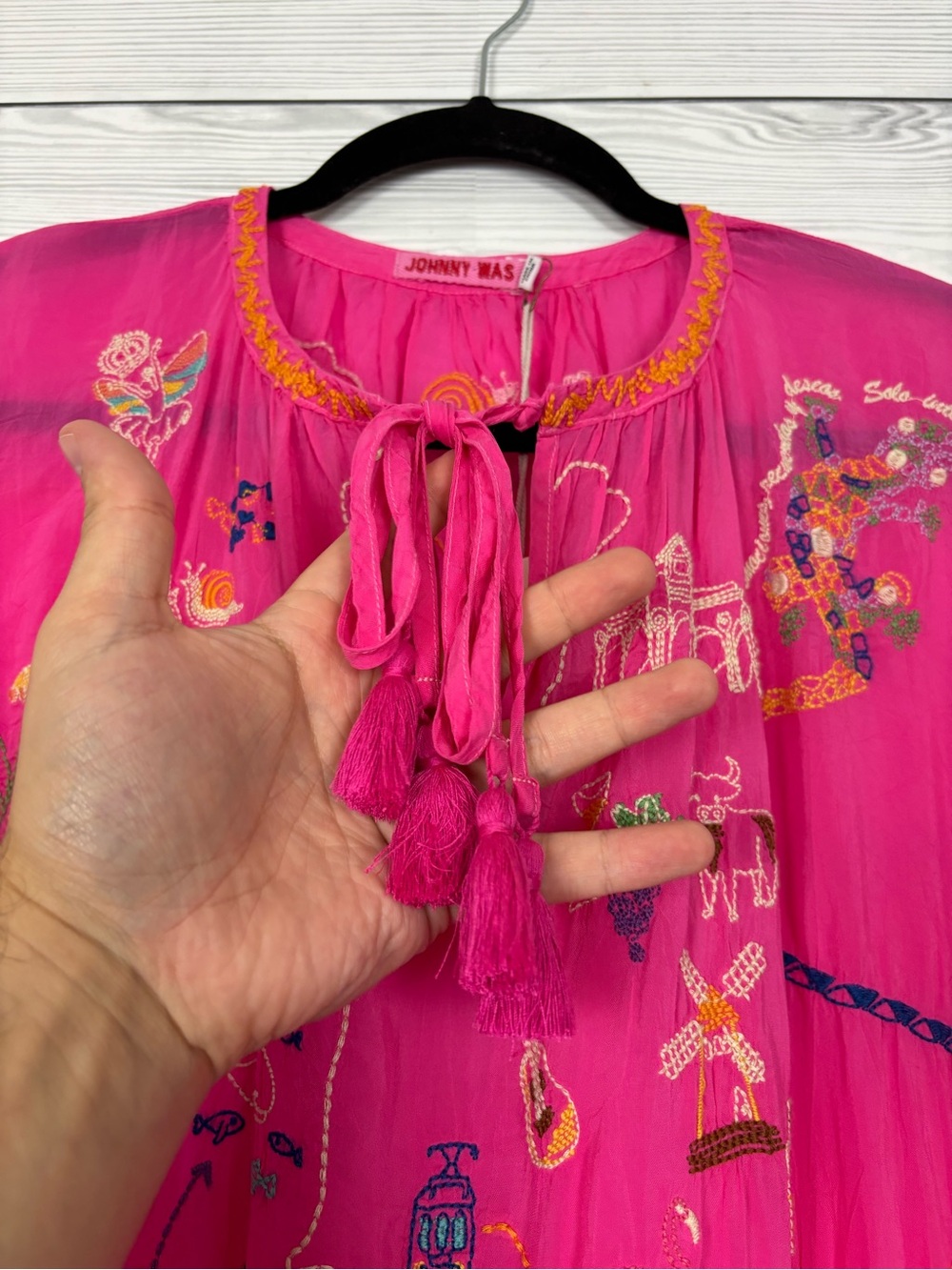 Johnny Was Zadonia blouse Fatima size medium fuchsia pink embroidered NWT - Picture 5 of 16